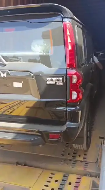 Mahindra Scorpio Loading on an Axis Car Carrier transport vehicle